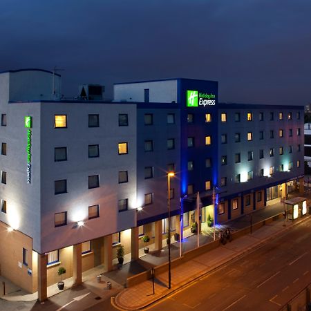 Holiday Inn Express Park Royal, An Ihg Hotel Londra Exterior foto